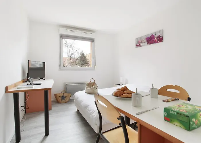 Neoresid - Résidence Clos Morlot Apartamento *